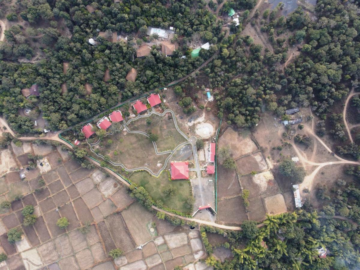 The Infinity Pench Resort Khawasa Exterior photo