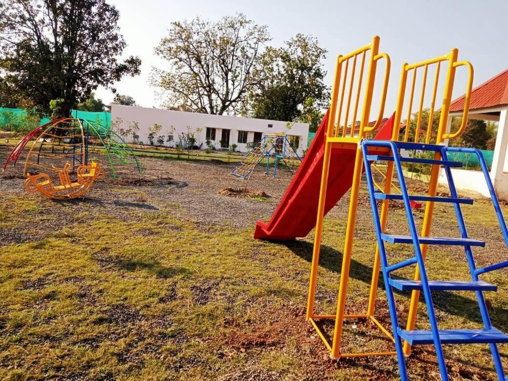 The Infinity Pench Resort Khawasa Exterior photo